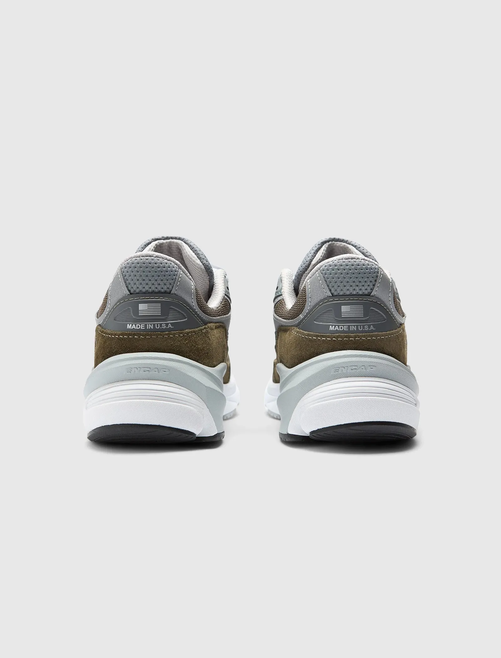 MADE IN USA 990 V6 OLIVE