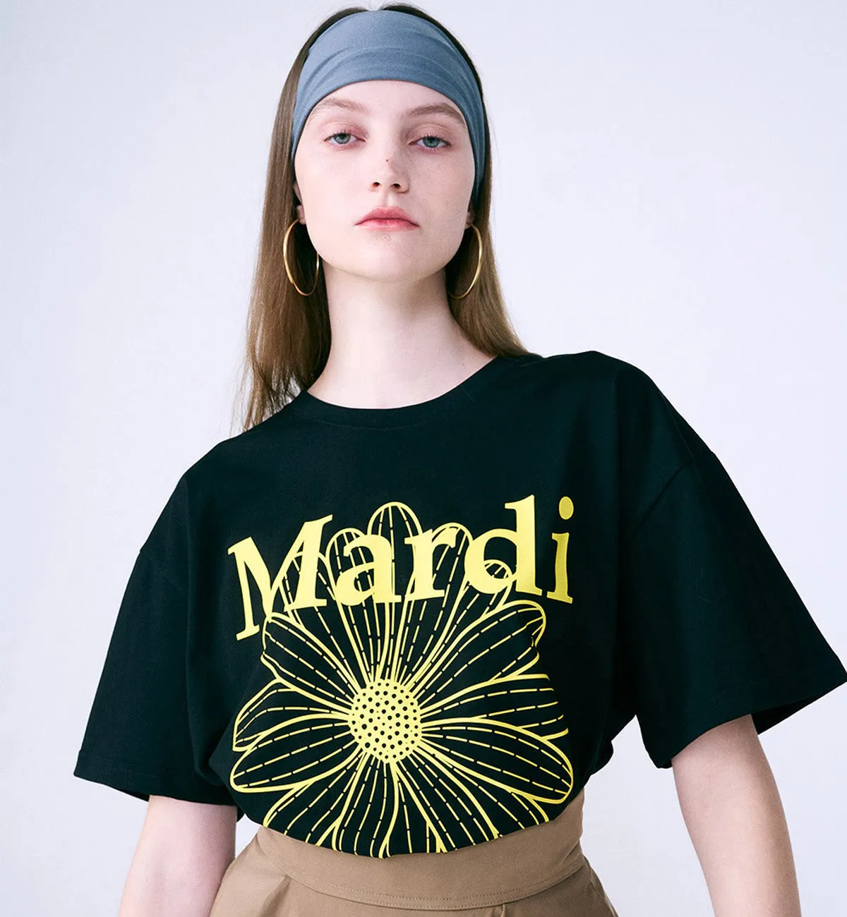 Mardi Mercredi Flower Mardi T-Shirt (Black Yellow)
