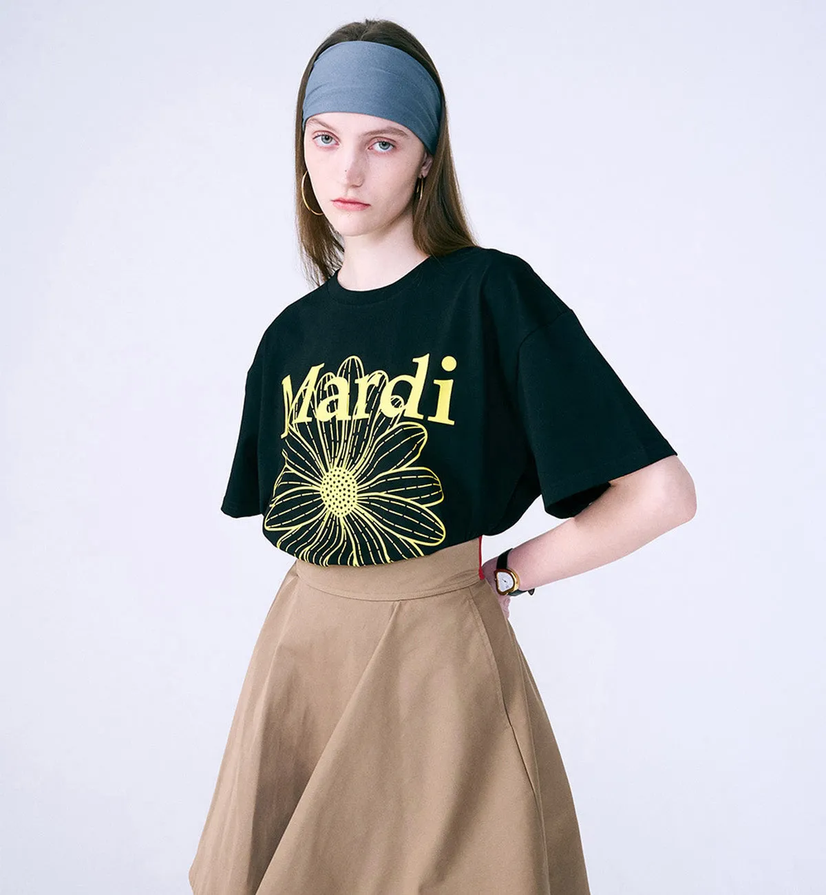 Mardi Mercredi Flower Mardi T-Shirt (Black Yellow)