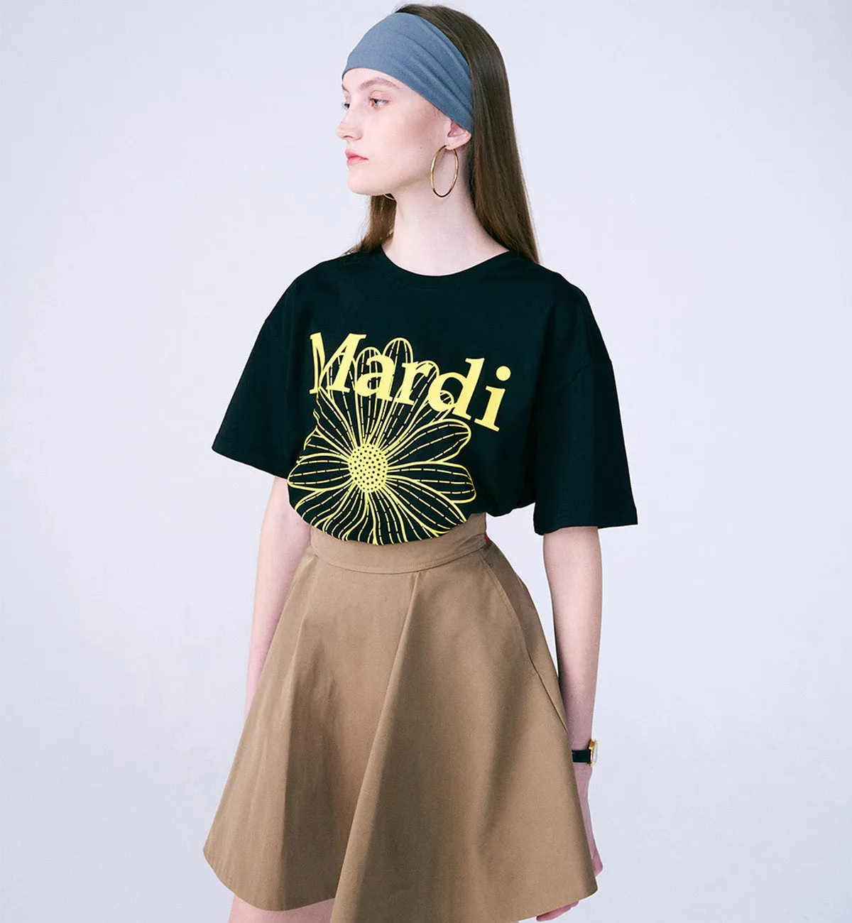 Mardi Mercredi Flower Mardi T-Shirt (Black Yellow)