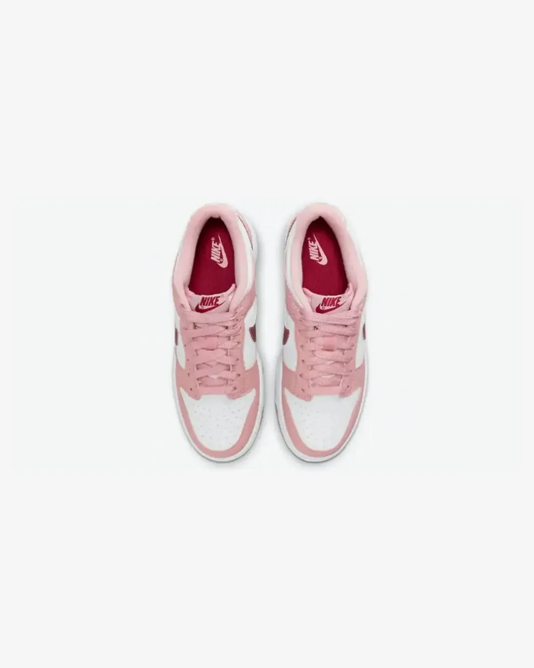Nike SB Dunk Pink Velvet Sneakers